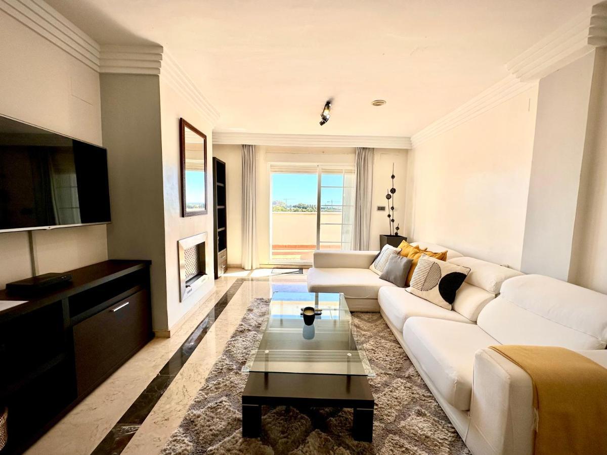 Moderno Apartamento Con Preciosas Vistas Al Mar En Urbanizacion Con Piscina - Rio Real 11 2G Marbellac Extérieur photo
