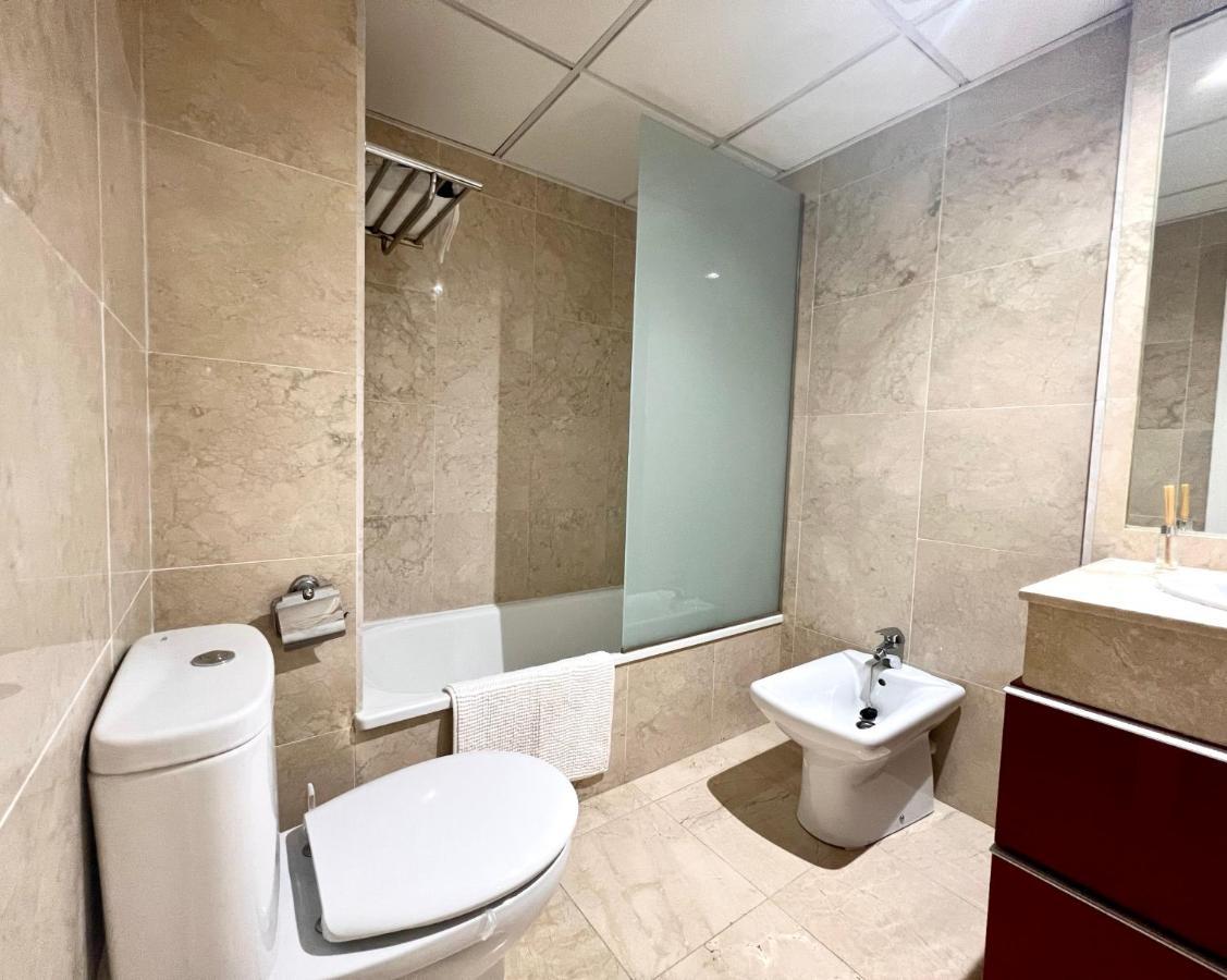 Moderno Apartamento Con Preciosas Vistas Al Mar En Urbanizacion Con Piscina - Rio Real 11 2G Marbellac Extérieur photo
