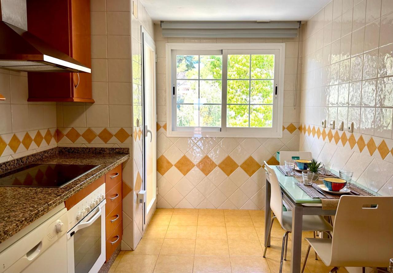 Moderno Apartamento Con Preciosas Vistas Al Mar En Urbanizacion Con Piscina - Rio Real 11 2G Marbellac Extérieur photo